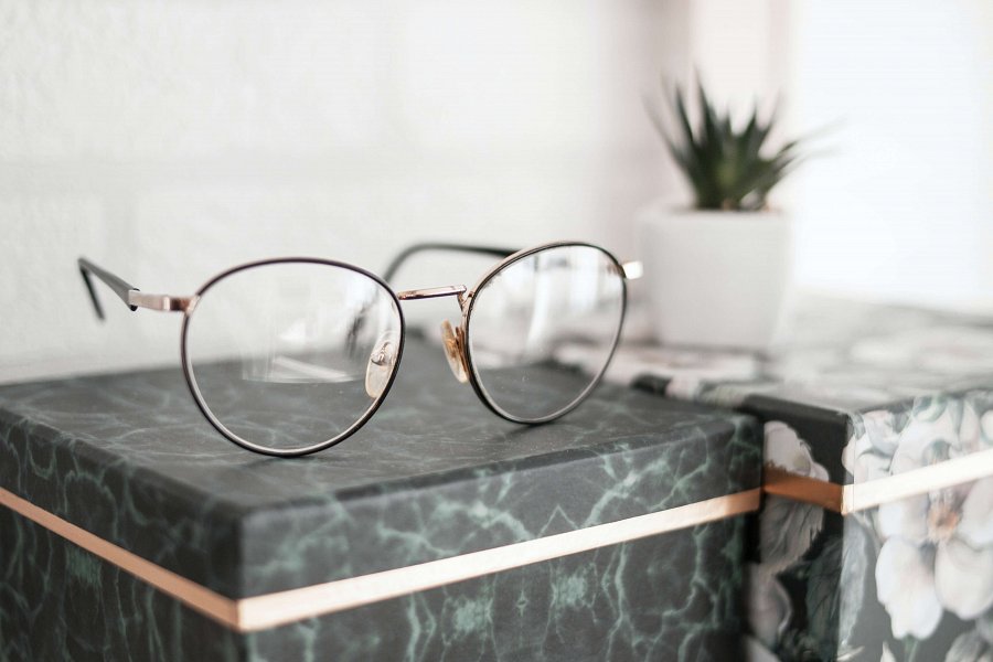 okulary do czytania w etui